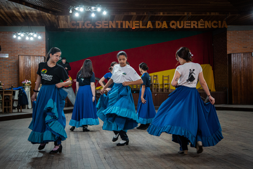 Saia para best sale dança gaucha